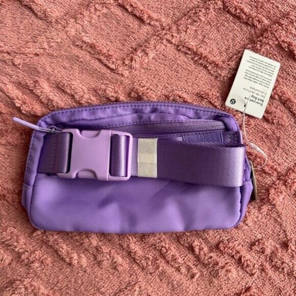Lululemon Light Purple Belt Bag, New With Tags - Picture 5 of 8